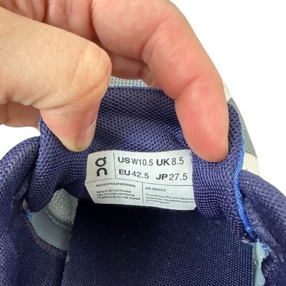 On running cloud 5 push sneakers glacier/undyed white size 10.5 women’s - Picture 6 of 9